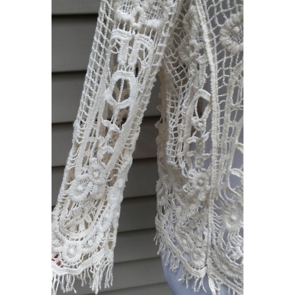 {LAST 2! SMALL} Cream Crochet Crop Top Blouse - Picture 4 of 7